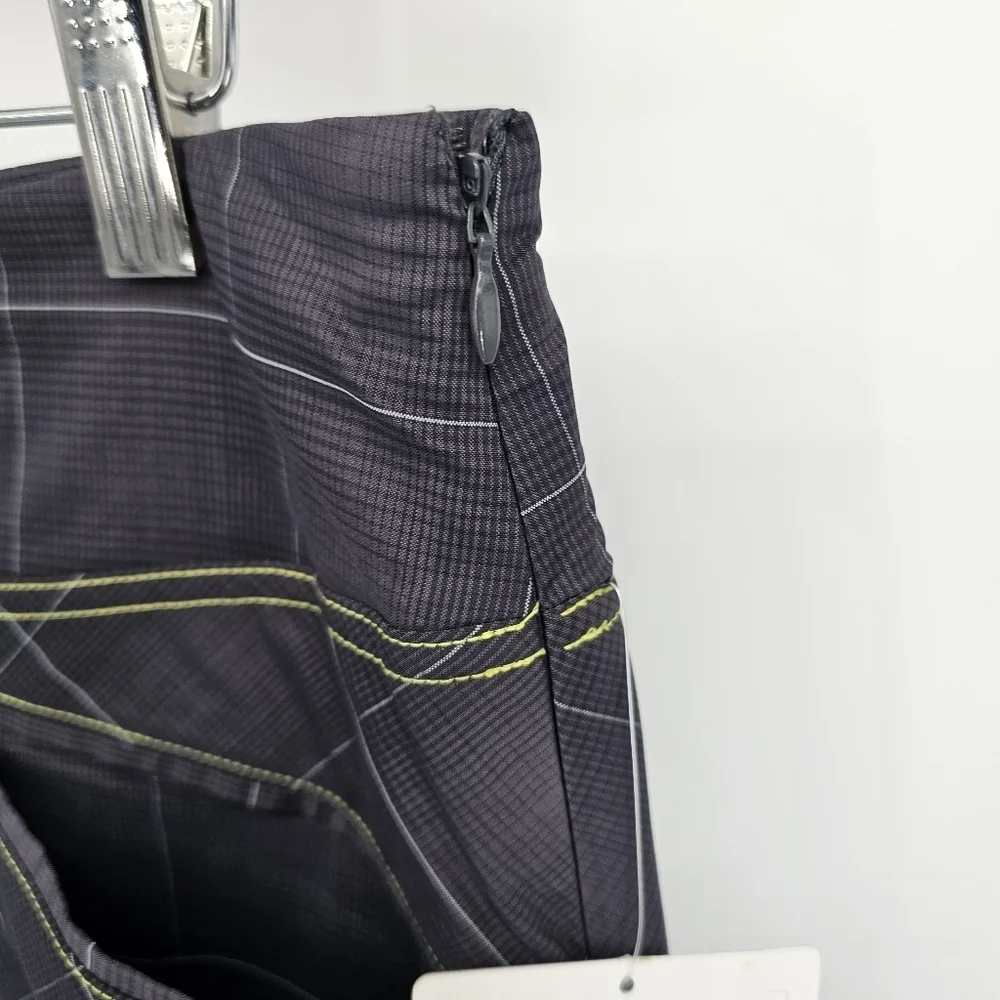 Athleta Women’s 12 Tulum Grey Plaid Active Quixk Dry Skort Style 214970 New